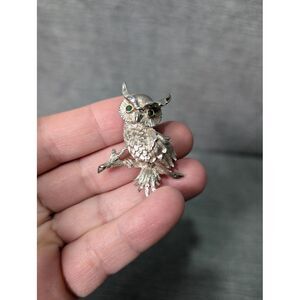 Vintage MONET Owl BIRD Brooch Pin Green Rhinestone Eyes 3-D Shiny Silver PL R35g